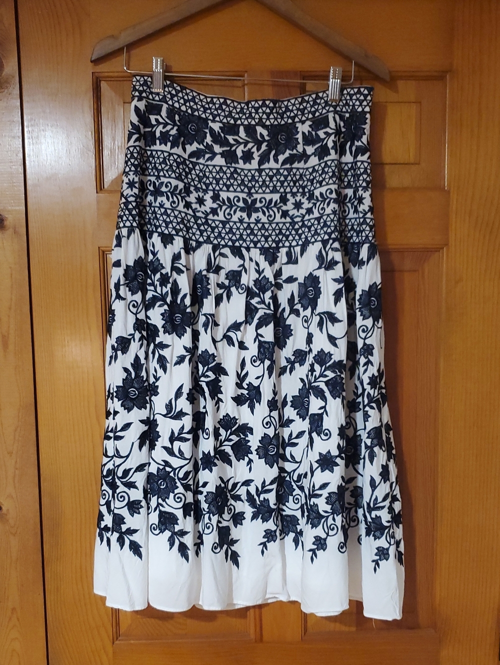 ANTONIO MELANI White and Navy Floral Midi Skirt